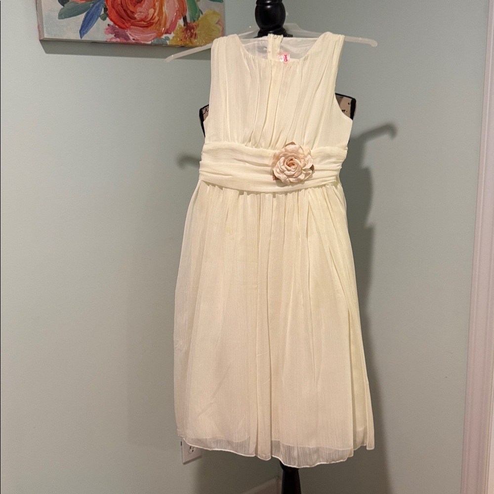Girls Elegant Cream Sleeveless Dress with Floral Accent size 16